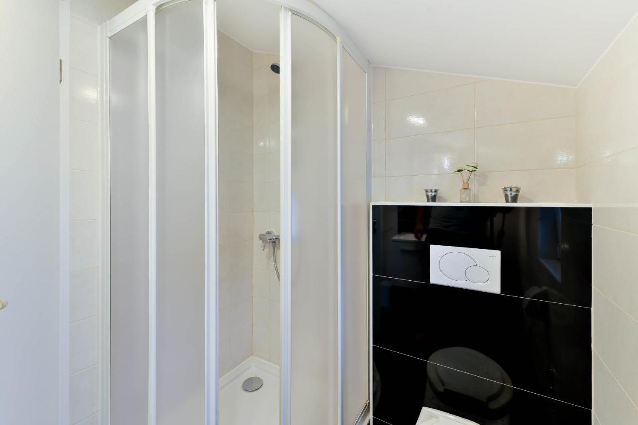 Family Friendly With A Swimming Pool - 16336 Apartment *
