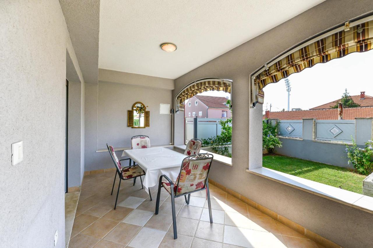 Apartament Family Friendly With A Swimming Pool - 16336 Zadar