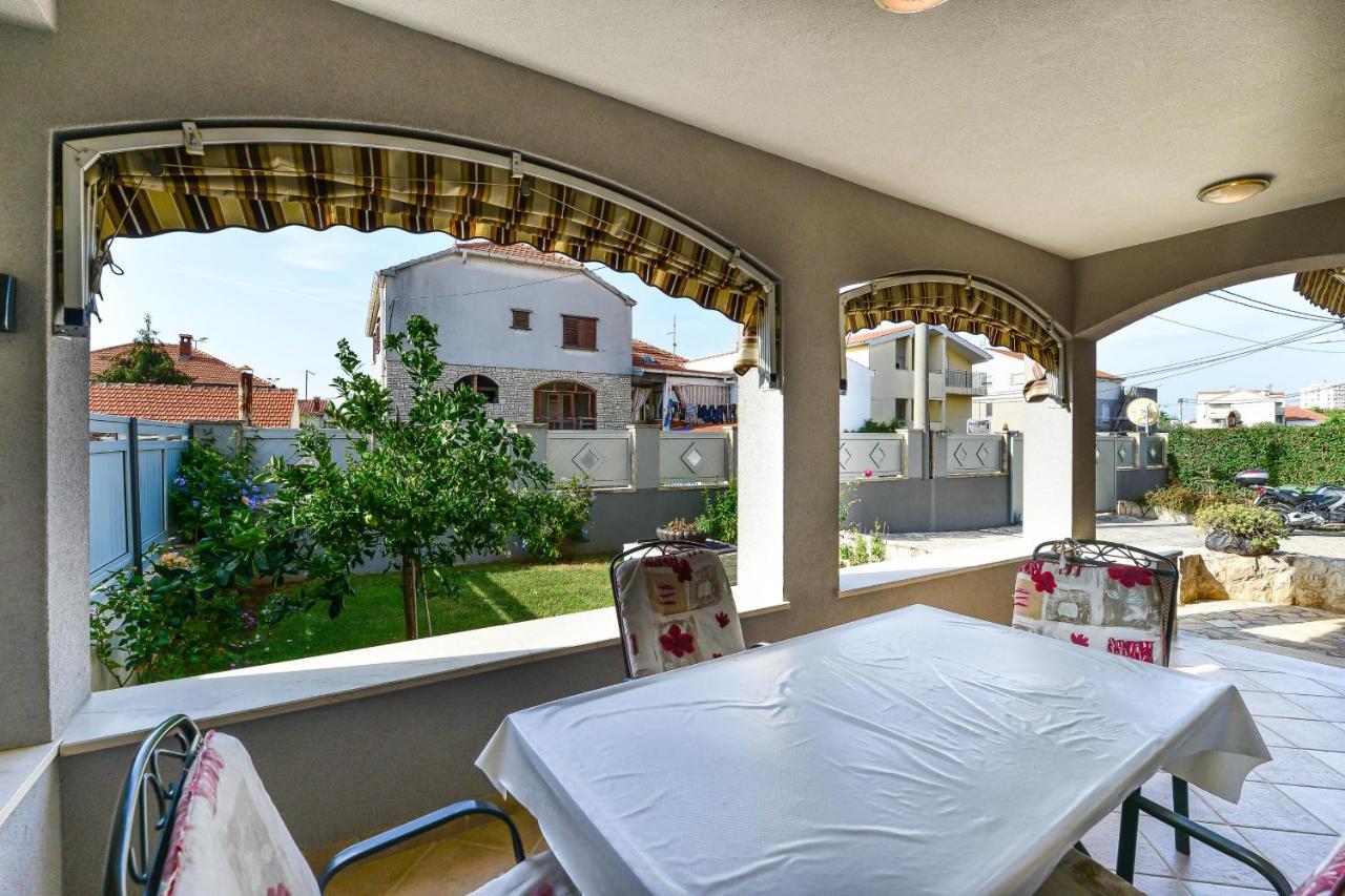 Family Friendly With A Swimming Pool - 16336