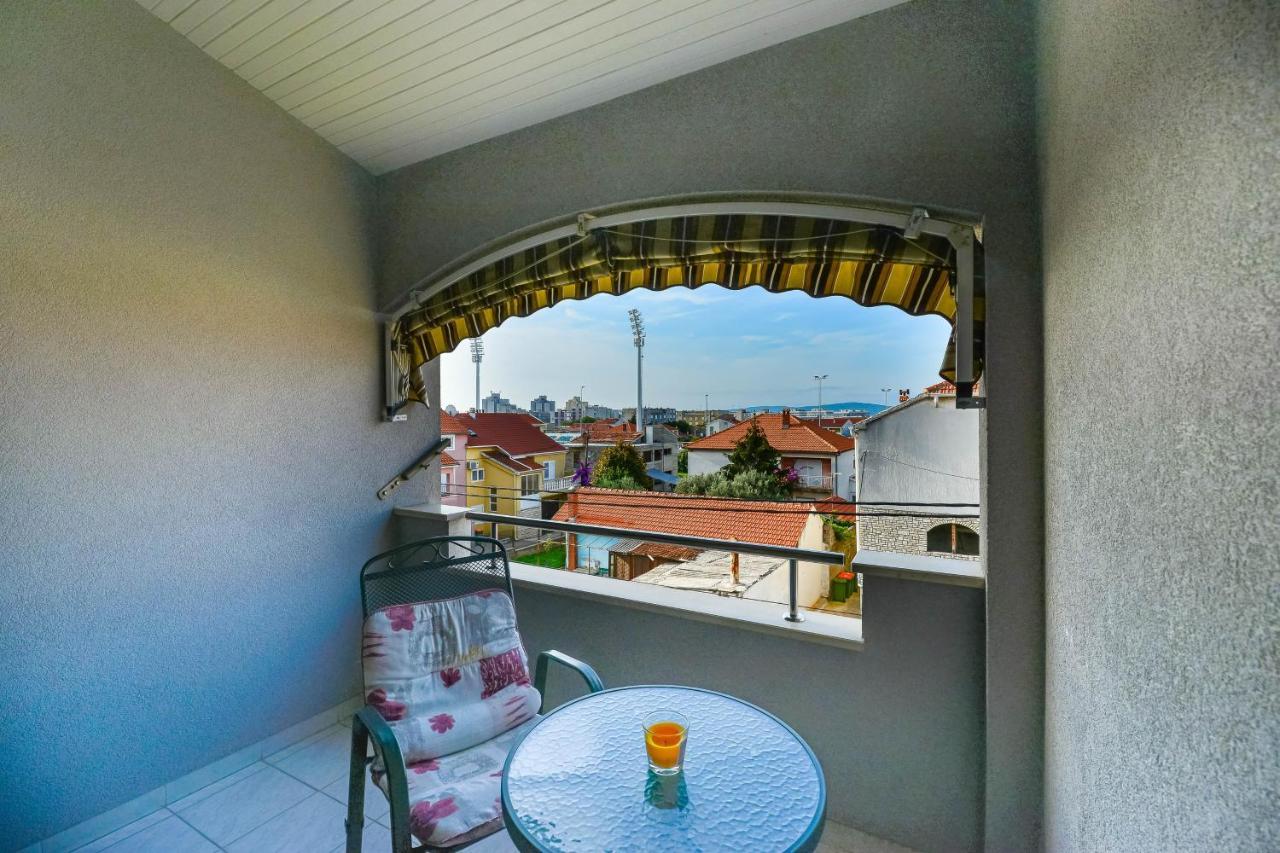 Apartament Family Friendly With A Swimming Pool - 16336 Zadar