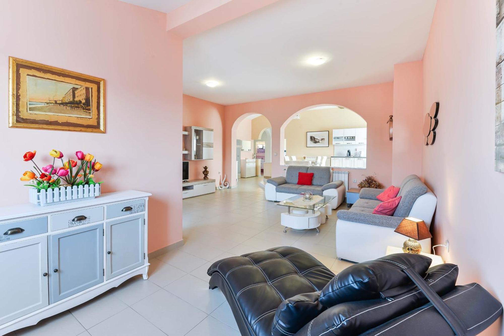 Apartament Family Friendly With A Swimming Pool - 16336